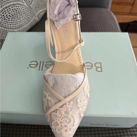 Bella Belle Chelsea Shoes 7.5 - Picture 3 of 12